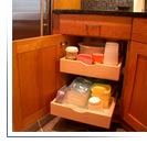 Pull out drawers in base cabinet