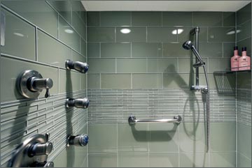 Shower with Green Tile Photo